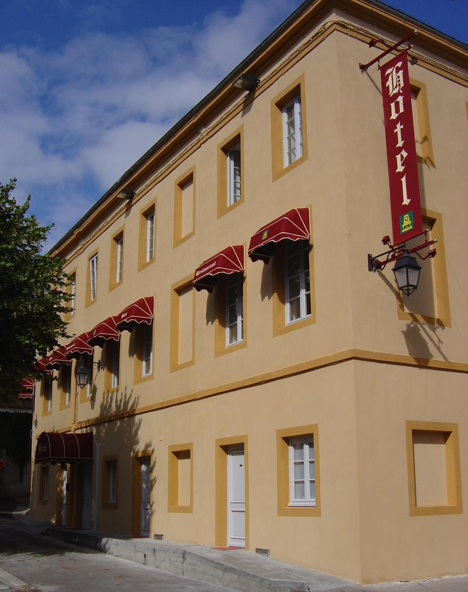 Hotel Logis Des Trois Maures Couches Zewnętrze zdjęcie
