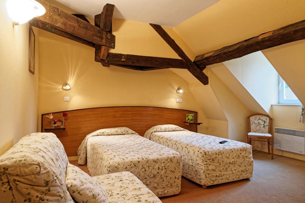 Hotel Logis Des Trois Maures Couches Zewnętrze zdjęcie
