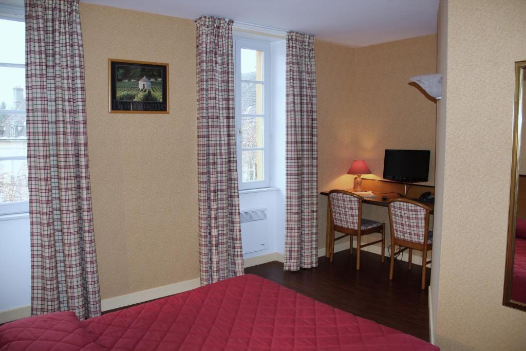 Hotel Logis Des Trois Maures Couches Pokój zdjęcie