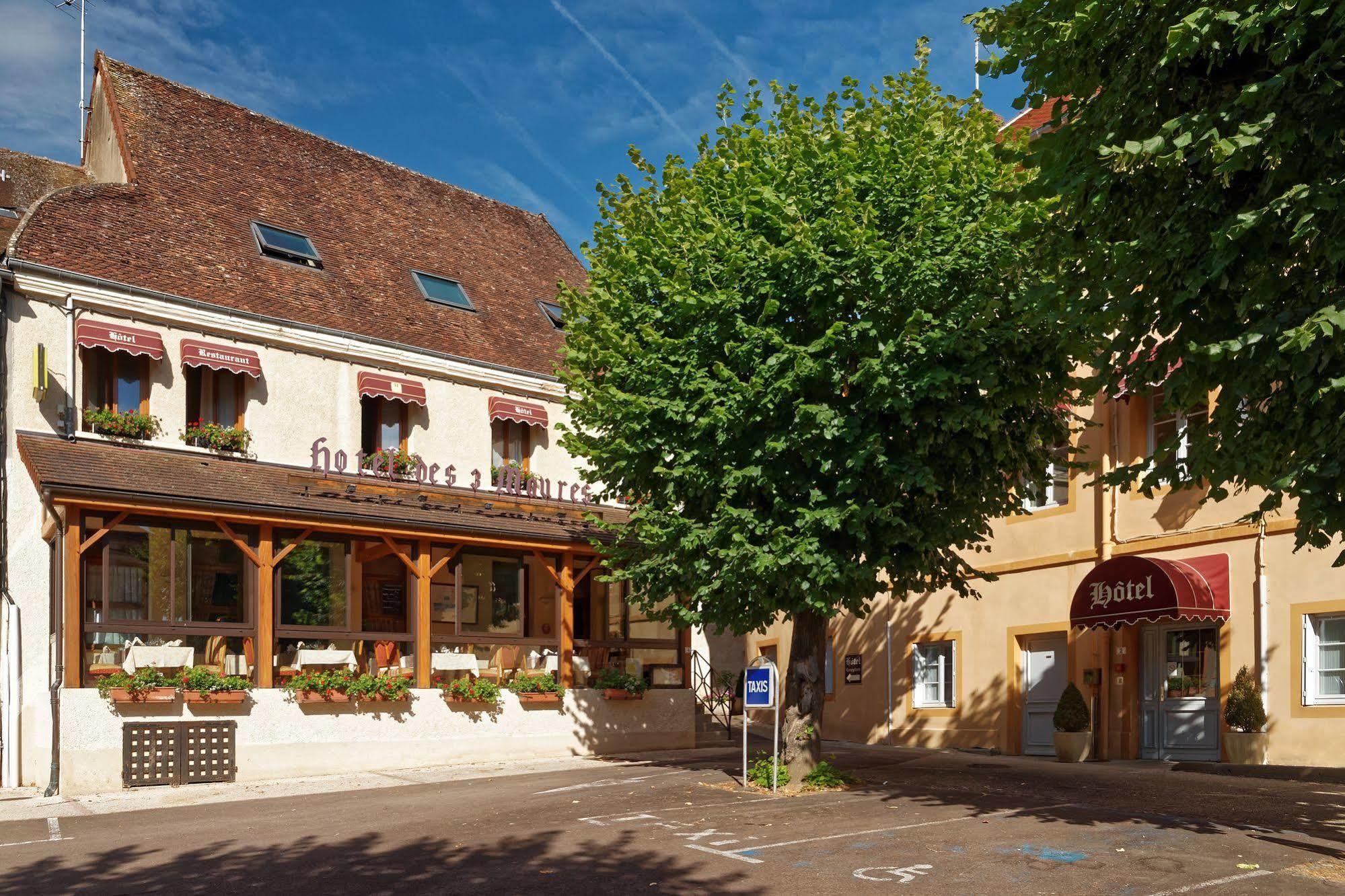 Hotel Logis Des Trois Maures Couches Zewnętrze zdjęcie